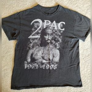 Vintage 1996 Tupac Distressed Graphic Tee